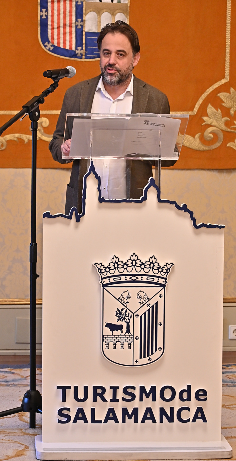 Fernando Castano informa sobre el Plan de Sostenibilidad Turistica de Salamanca