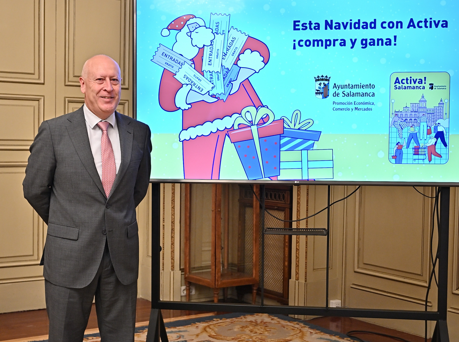 Juan Jose Sanchez presenta la nueva iniciativa  Esta Navidad con Activa ¡compra y gana!
