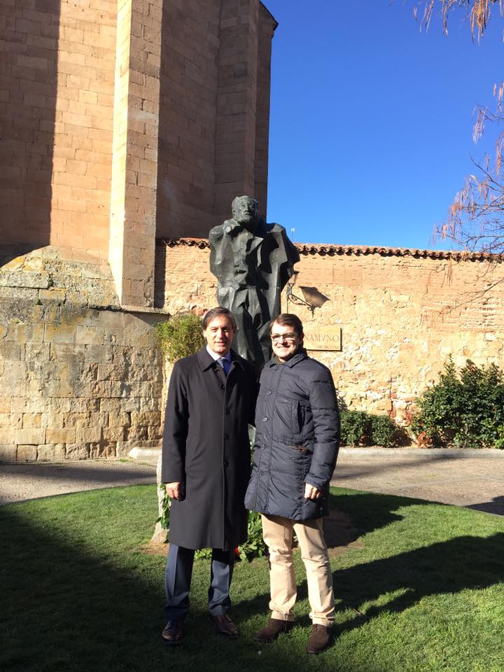 Garcia Carbayo y Fernandez Manueco  en la ofrenda floral a Unamuno en 2018