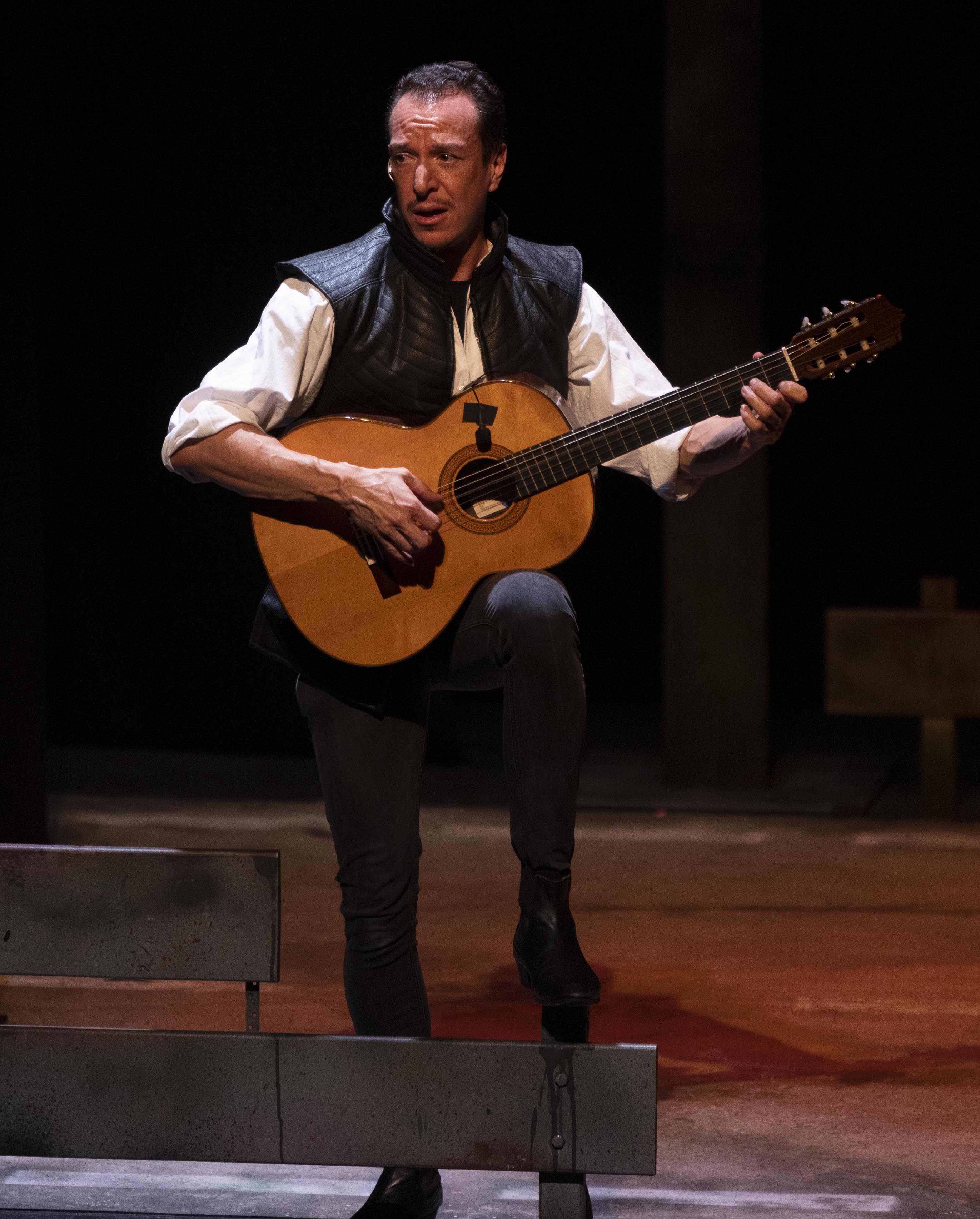 Que de noche lo mataron  en el Teatro Liceo