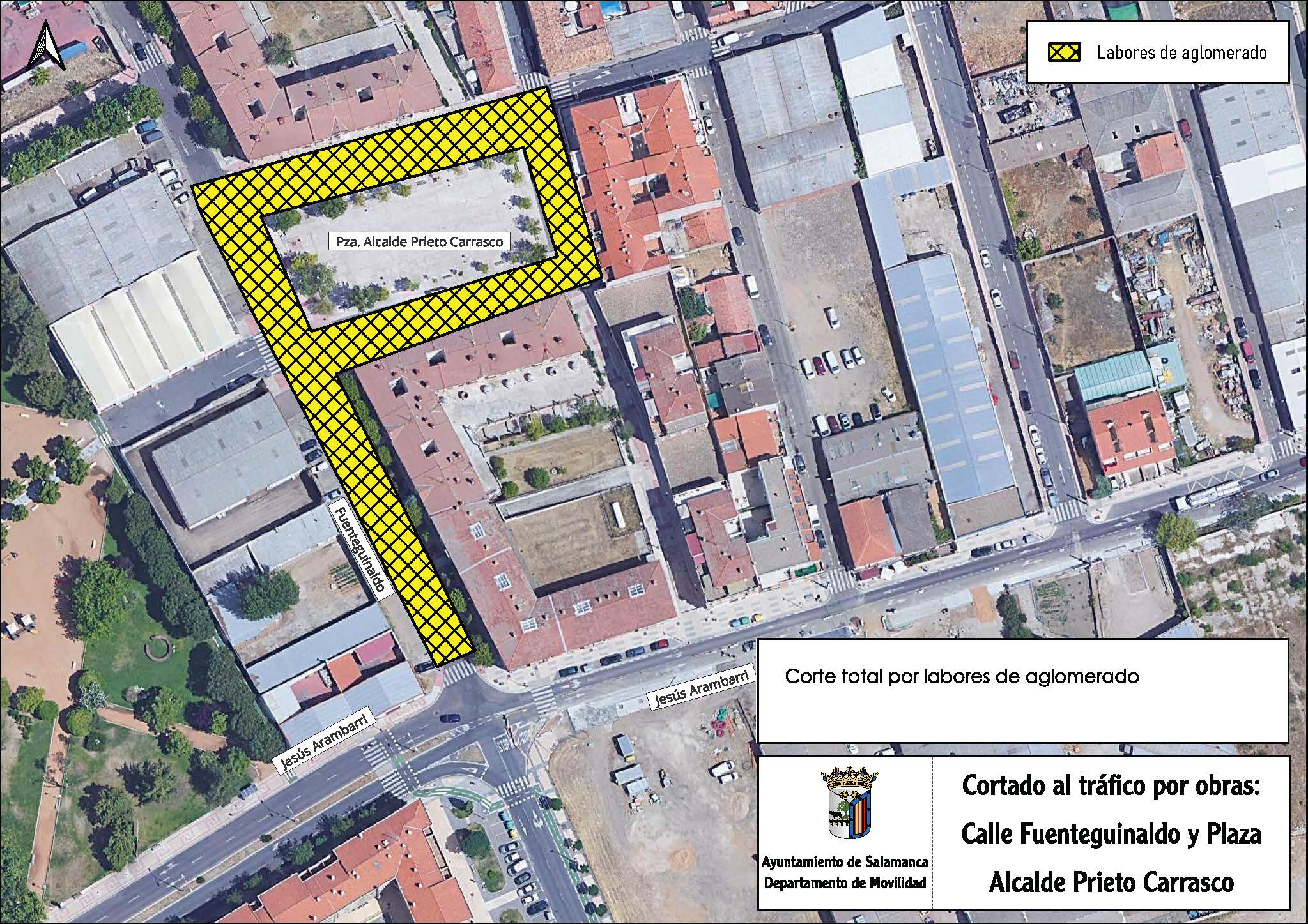 Corte de trafic en la calle Fuenteguinaldo y la Plaza Alcalde Prieto Carrasco