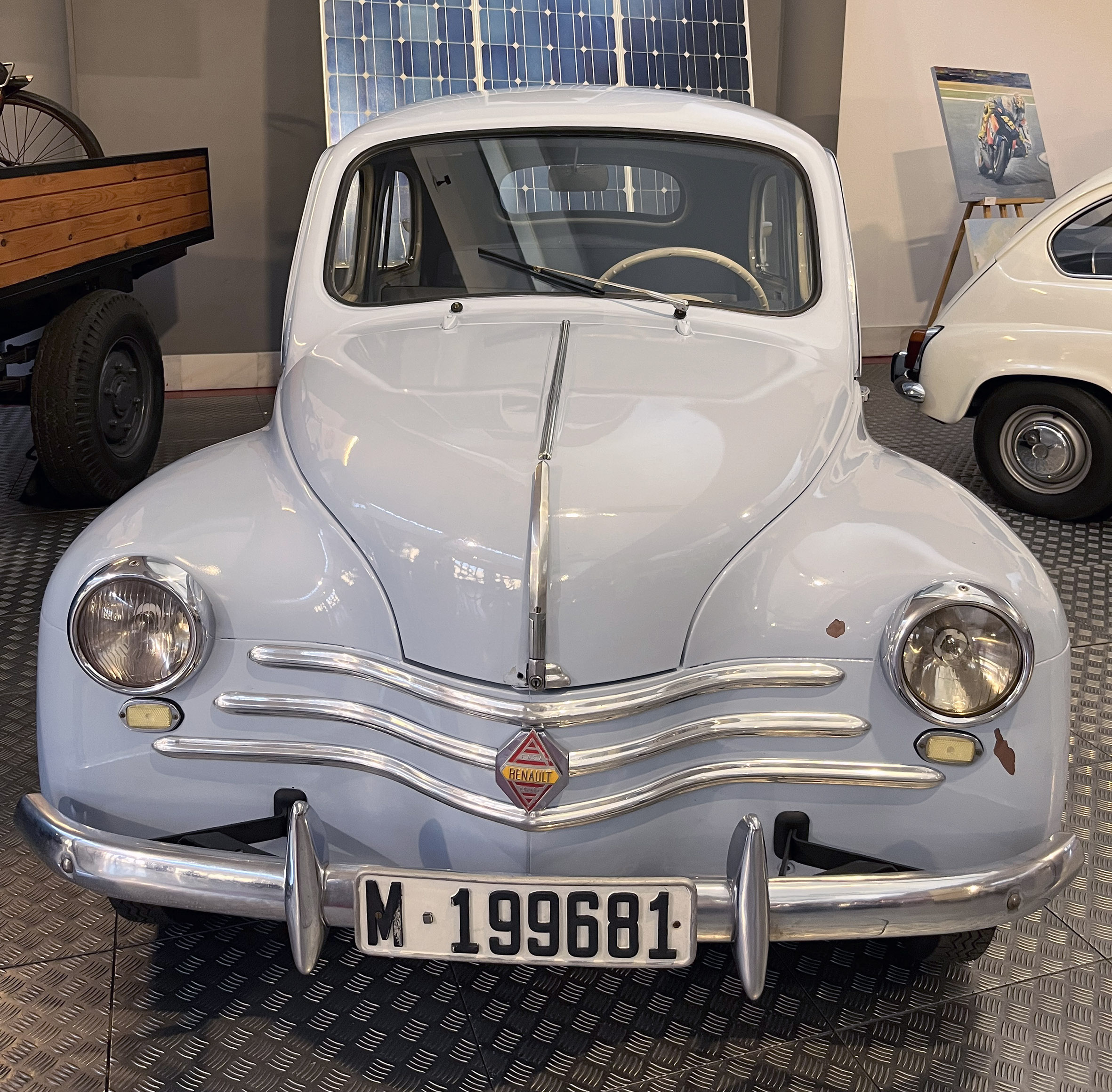 Renault 4CV (4 4)  pieza del mes del MHAS
