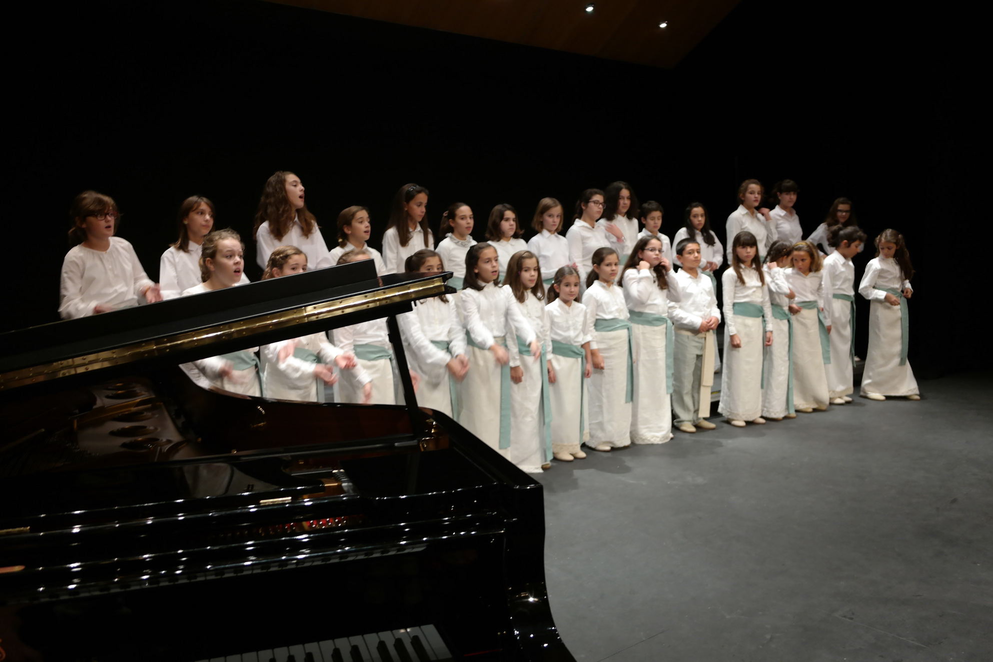 El Coro Ciudad de Salamanca en una actuacion