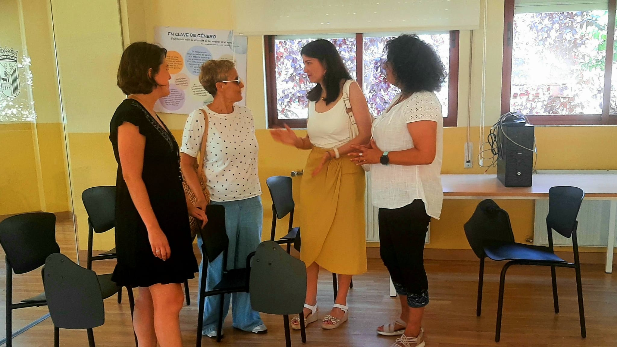 Visita de la concejala de Familia e Igualdad de Oportunidades  Miryam Rodriguez  al CIAM