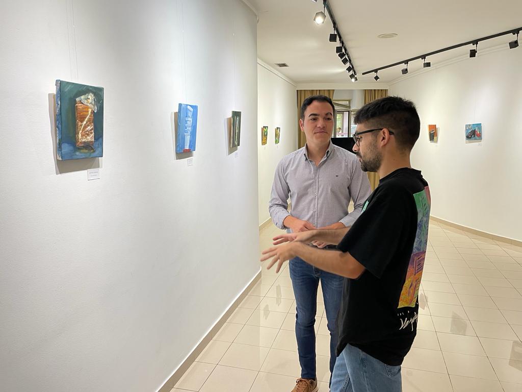 Inauguracion de la muestra de pintura y fotografia  Trabajo en equipo