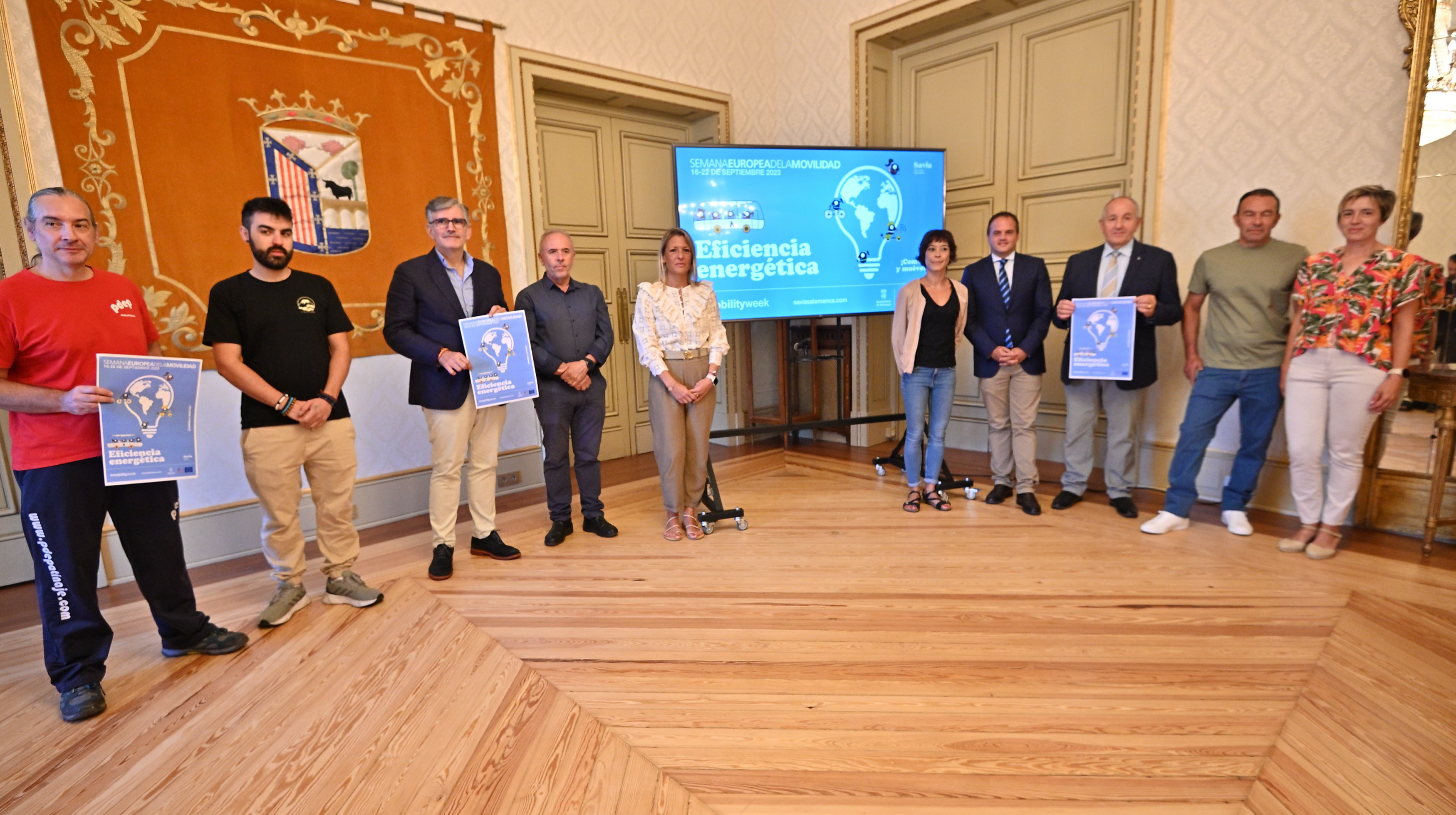 Participantes en la presentacion de la Semana de la Movilidad