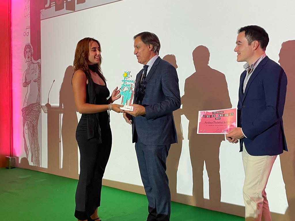Carlos Garcia Carbayo  alcalde de Salamanca  durante la entrega de los premios  Jovenes Creadores