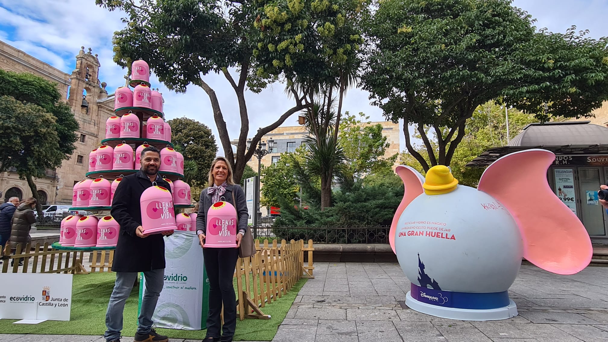 Recicla vidrio por ellas   nueva campana solidaria del Ayuntamiento y Ecovidrio
