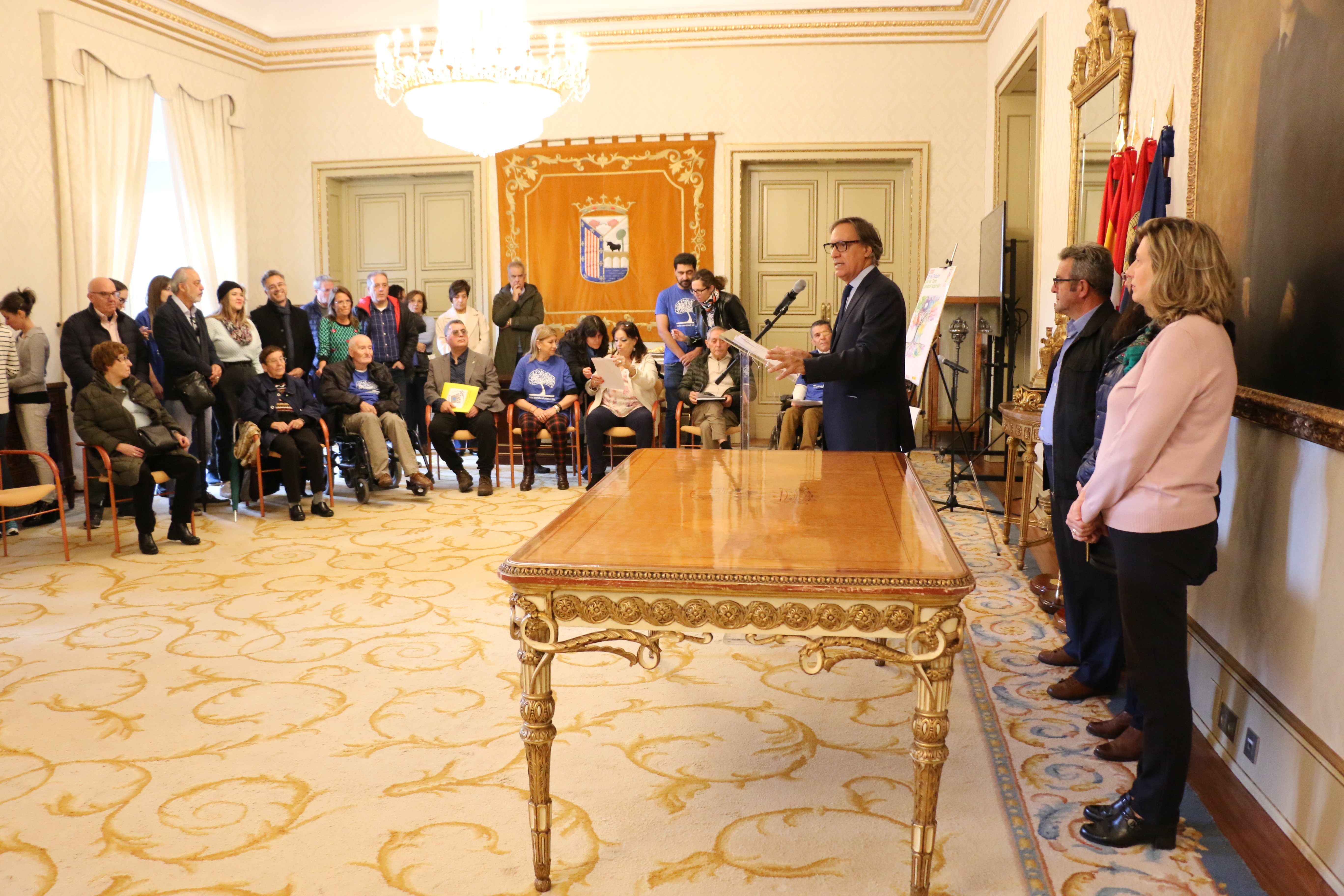 Garcia Carbayo recibe a ASDACE por el Dia Nacional del Dano Cerebral Adquirido