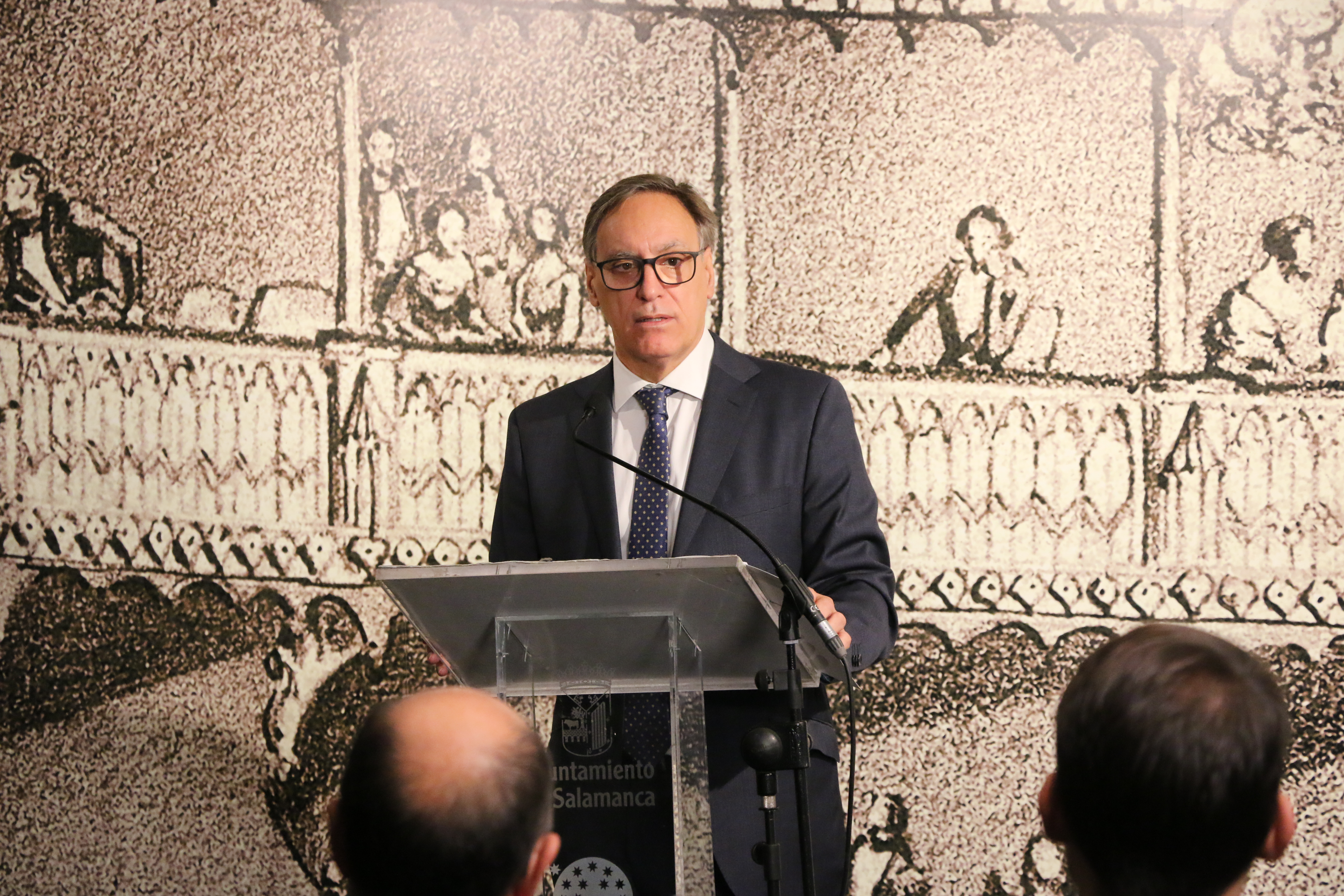 Carlos Garcia Carbayo en la presentacion de  Tomas Breton  mucho mas que la verbena de la Paloma
