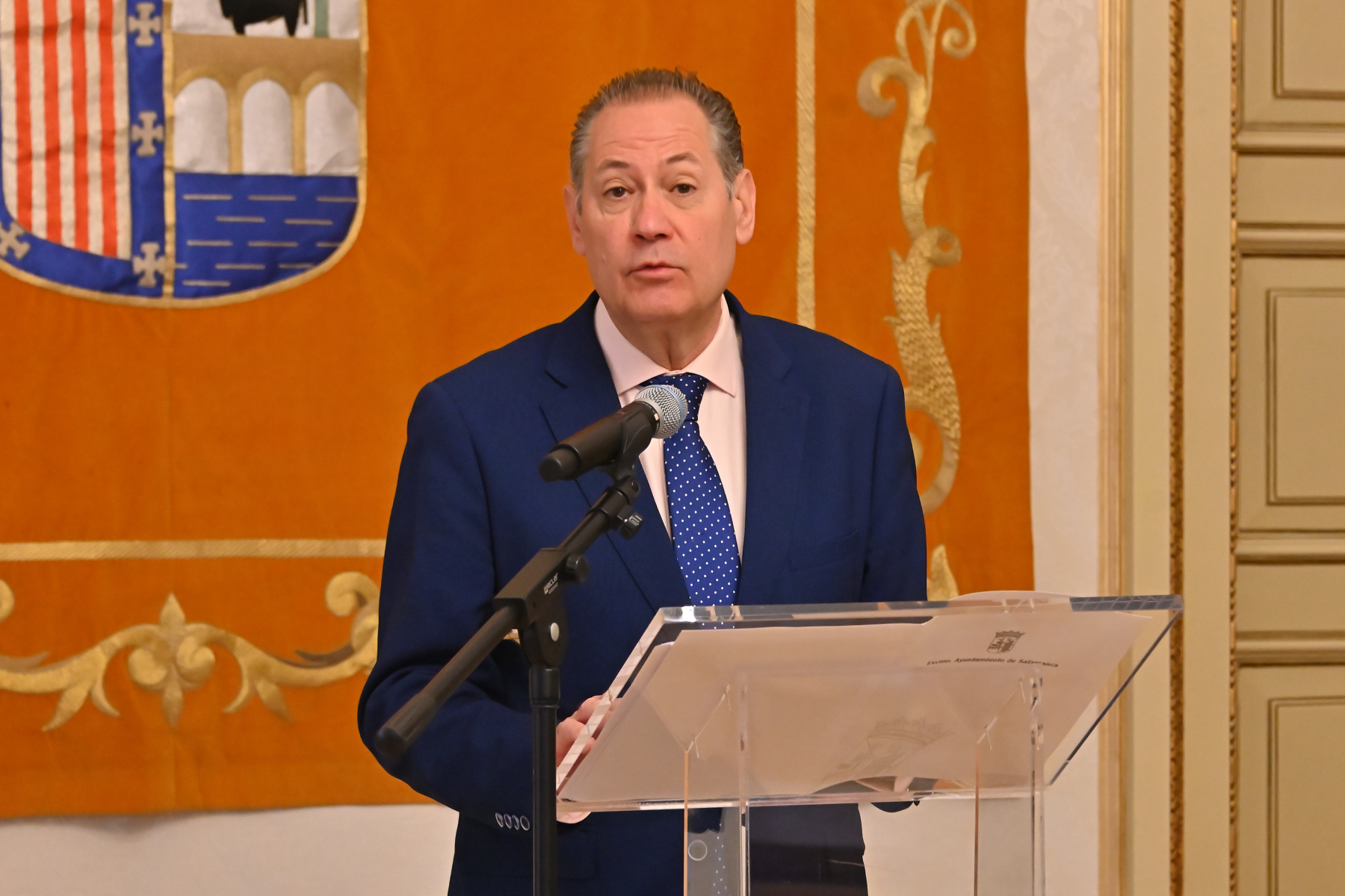 Fernando Carabias  informa sobre la Ordenanza reguladora de instalacion de terrazas